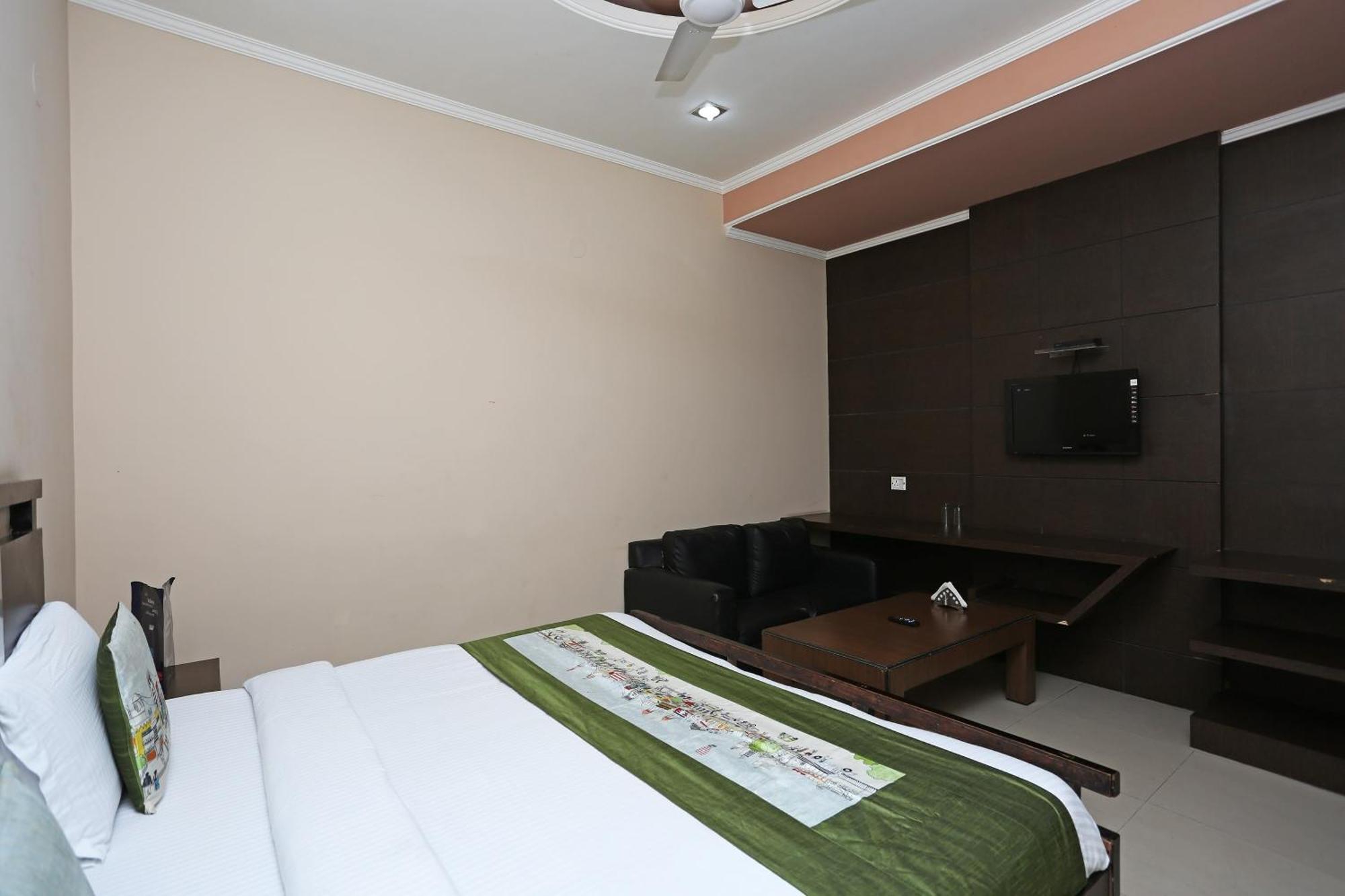 Hotel O Mukut Regency Ghaziabad Exterior photo